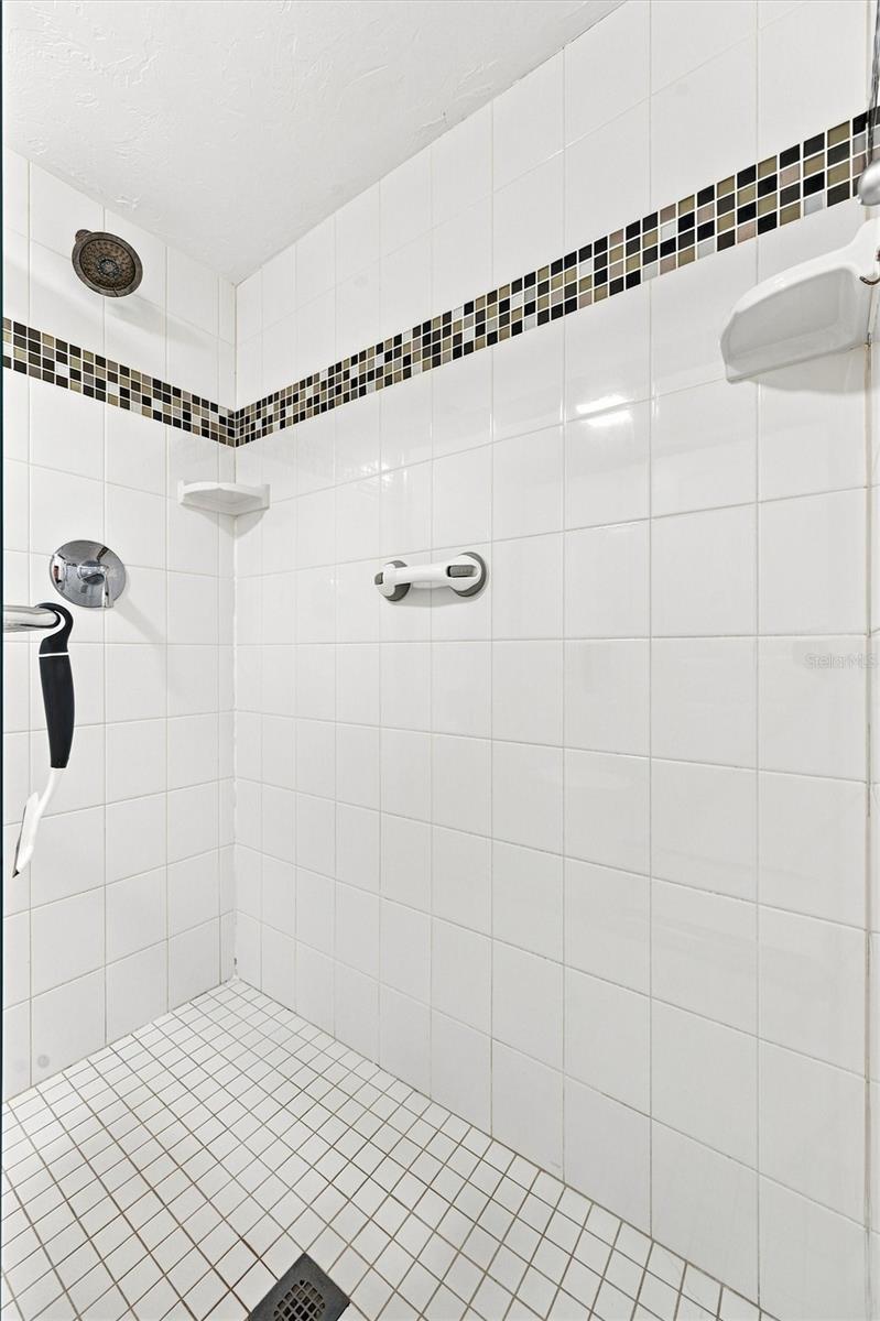 9604 CORTEZ RD W #422 — photo 37