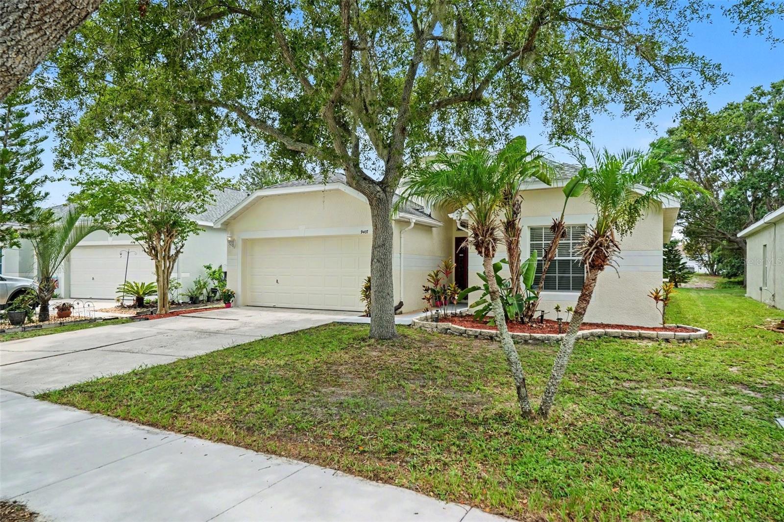 9407 CYPRESS HARBOR DRIVE — photo 2