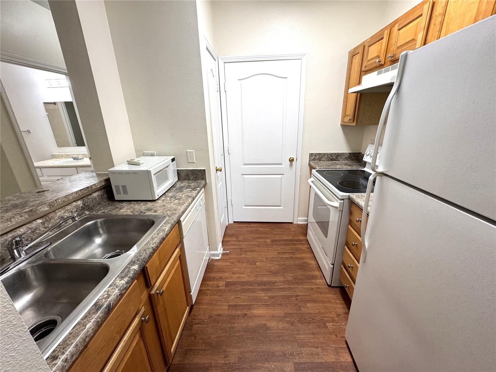 10519 VILLA VIEW CIR #10519 — photo 6