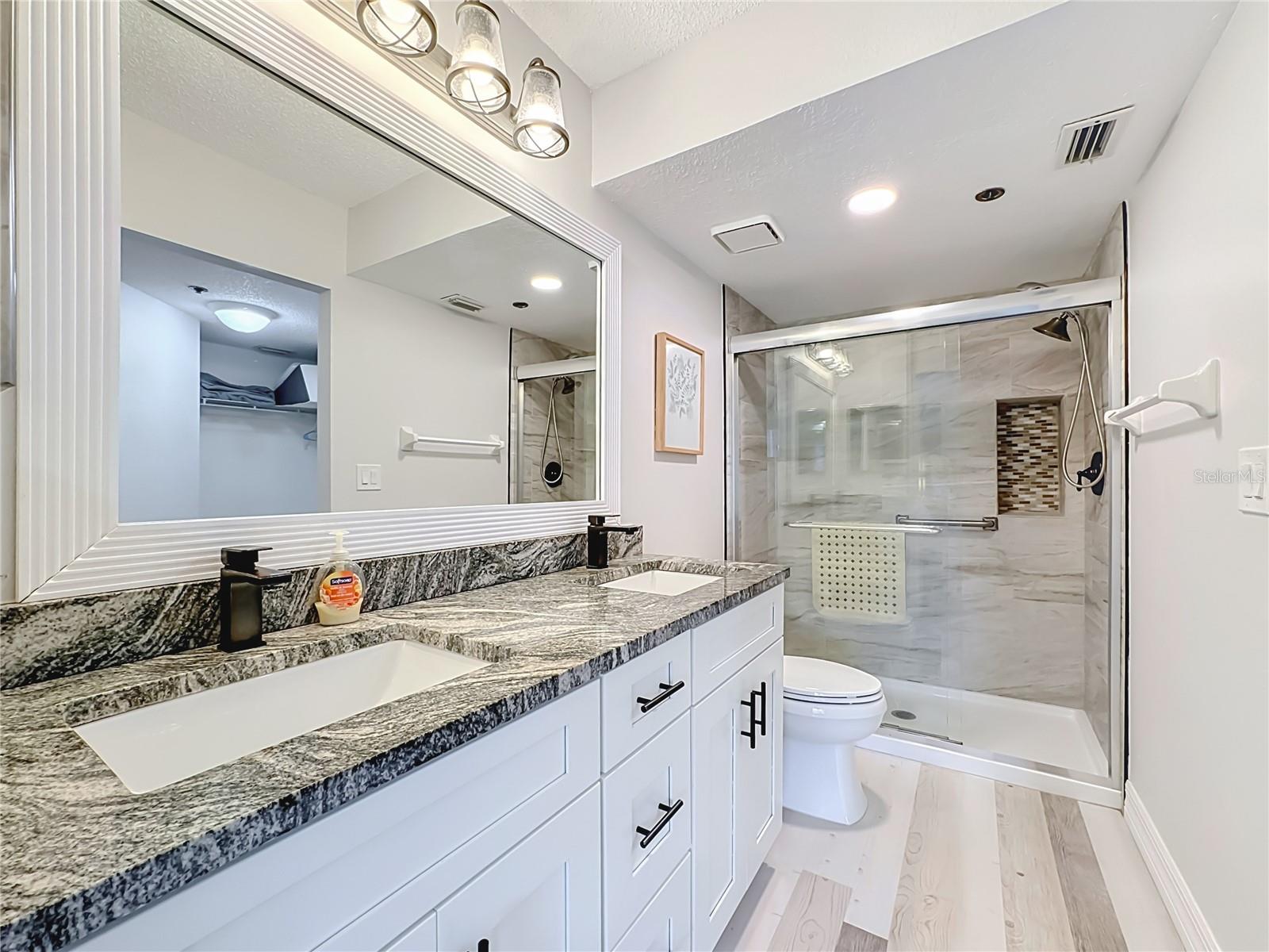 3750 PINEBROOK CIR #107 — photo 20