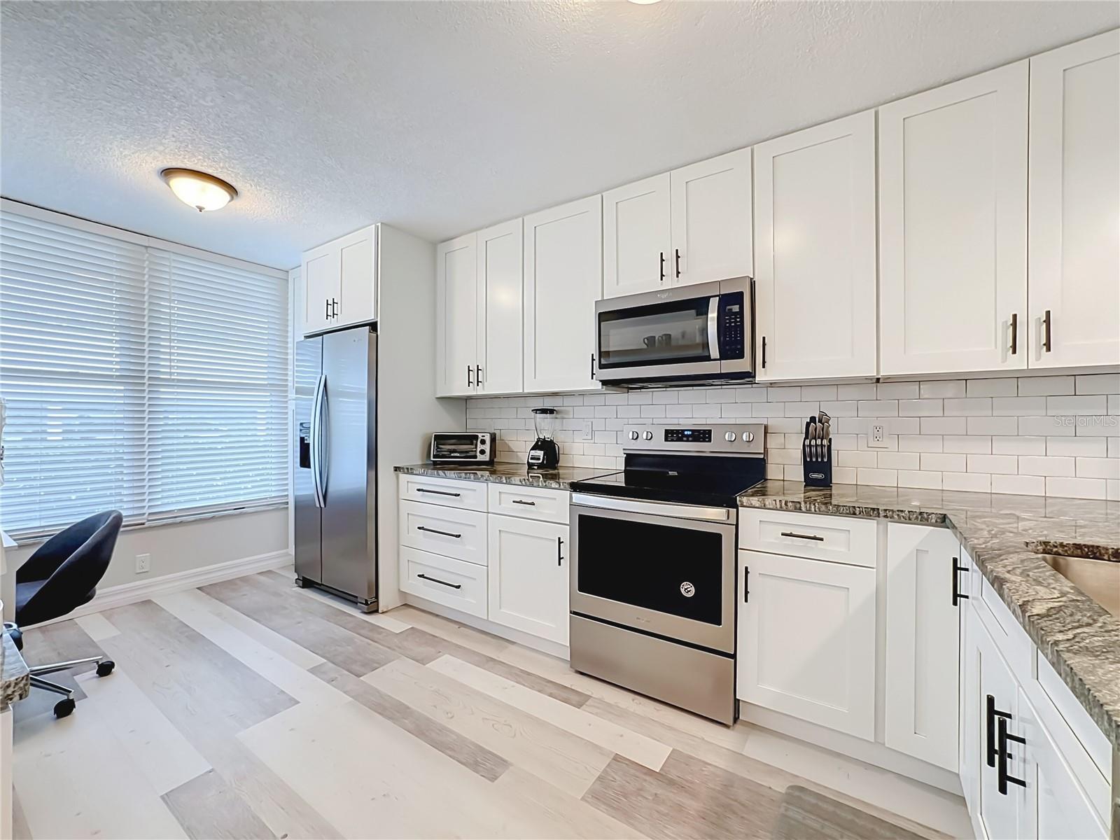 3750 PINEBROOK CIR #107 — photo 5