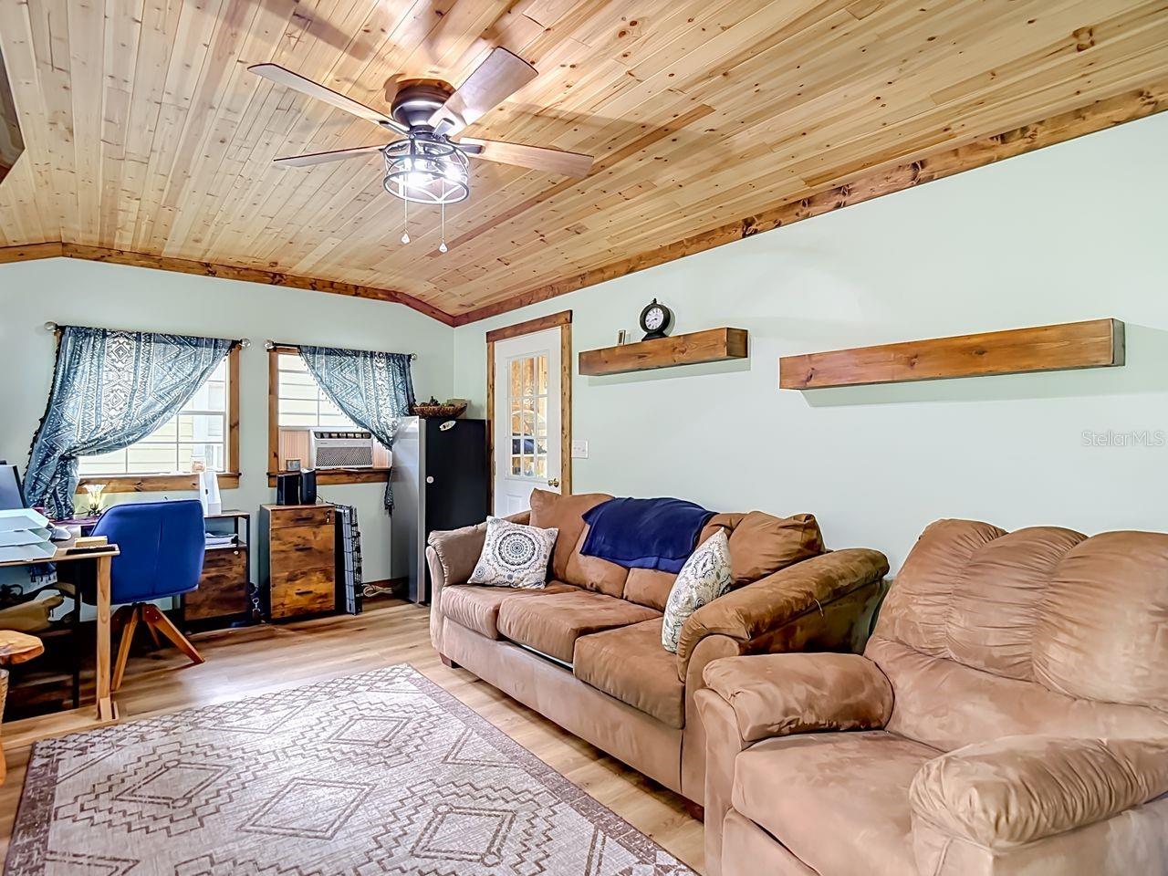 11705 MARY LOU DR — photo 73