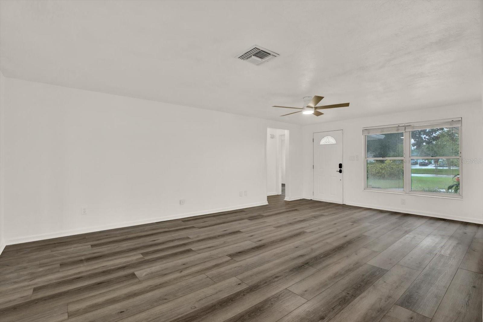 5995 BLOSSOM LAKE DR — photo 4