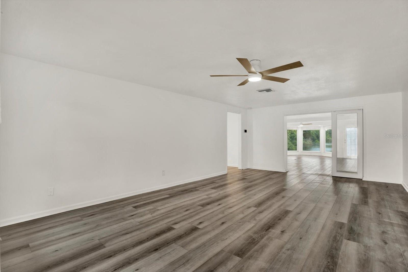 5995 BLOSSOM LAKE DR — photo 5