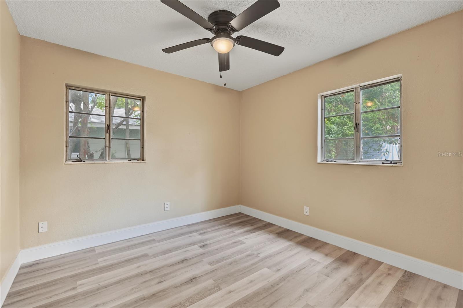 6317 N CENTRAL AVE — photo 20