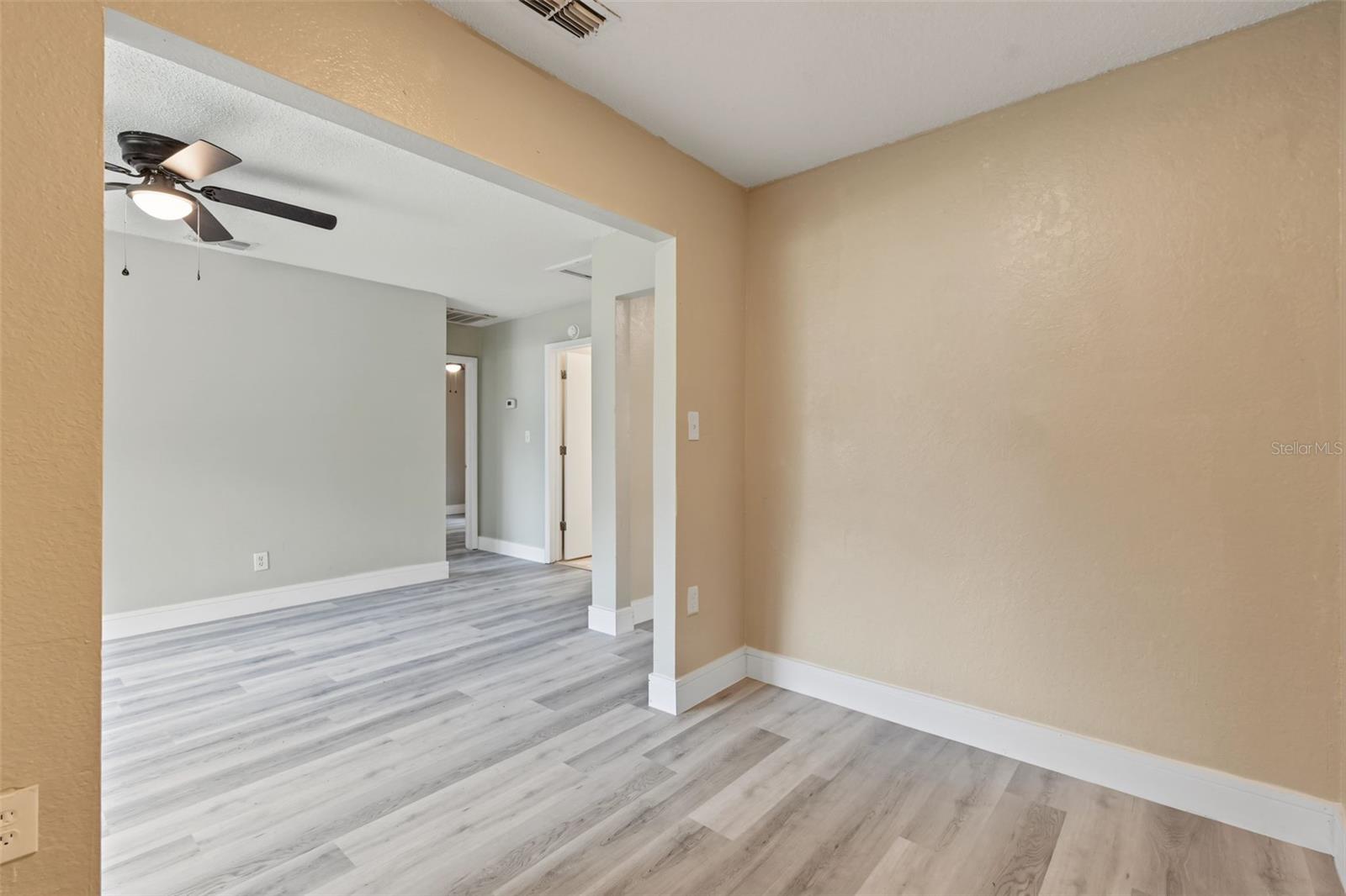 6317 N CENTRAL AVE — photo 16