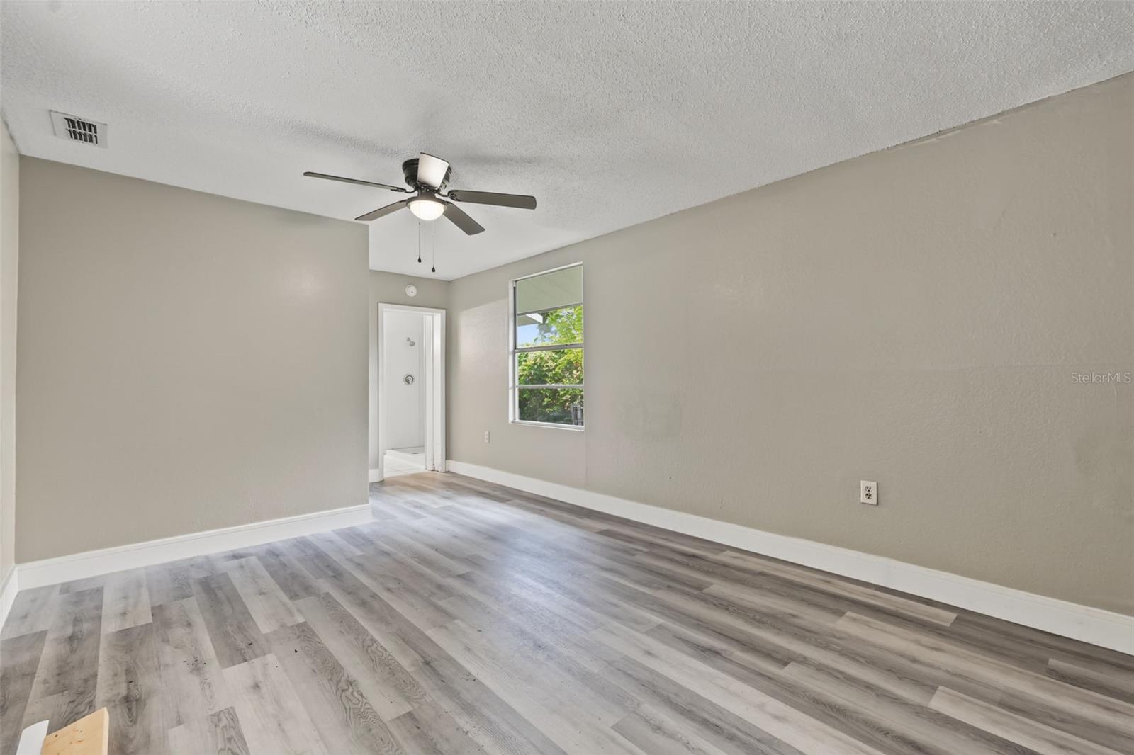 6317 N CENTRAL AVE — photo 5