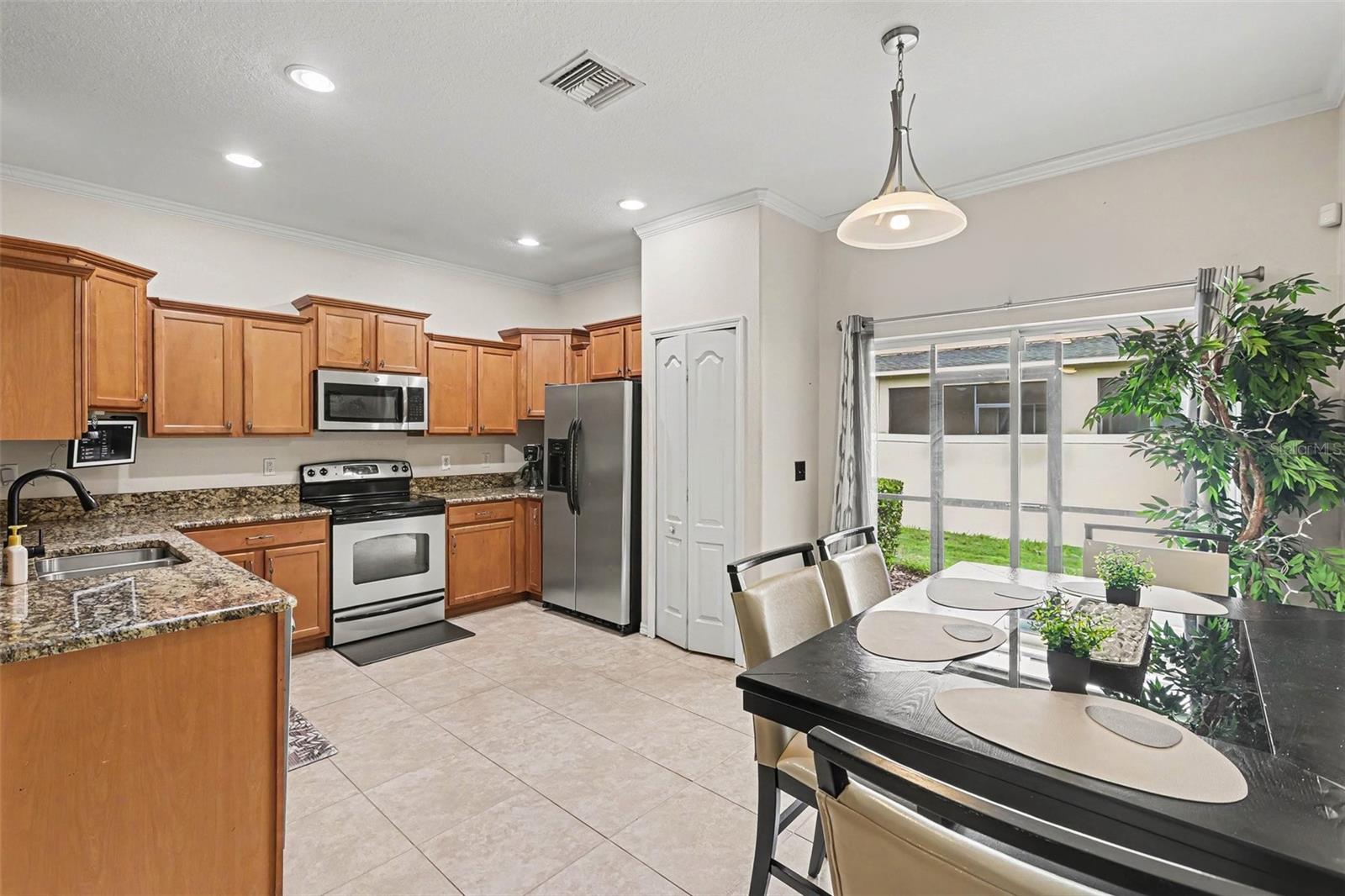 2711 ISABELLA VALLEY CT — photo 9