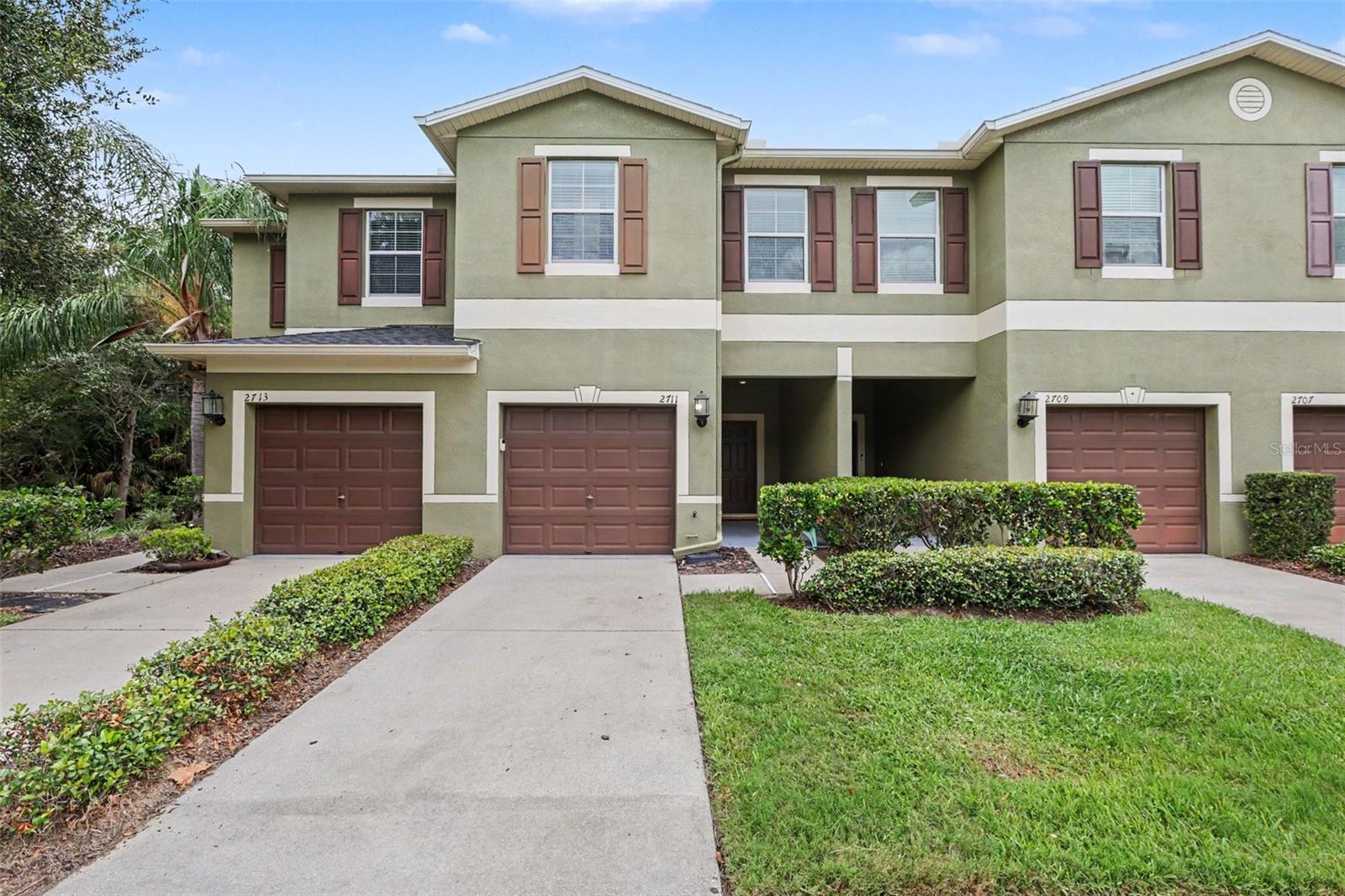 2711 ISABELLA VALLEY CT — photo 2