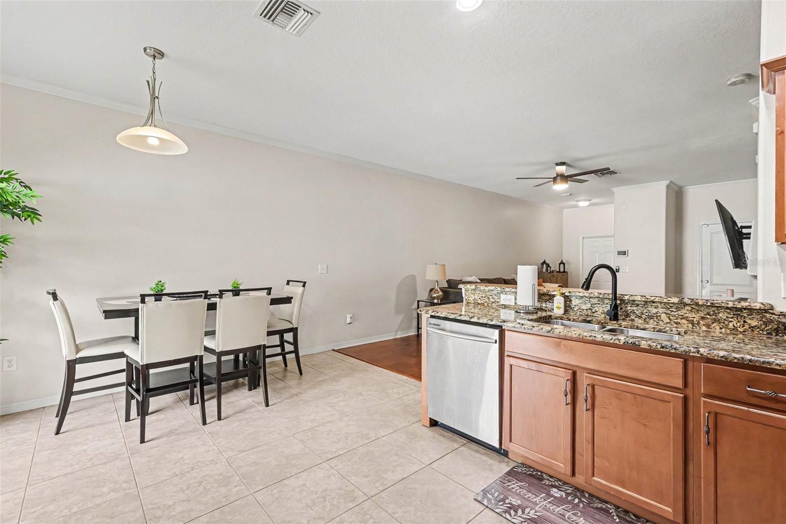 2711 ISABELLA VALLEY CT — photo 8