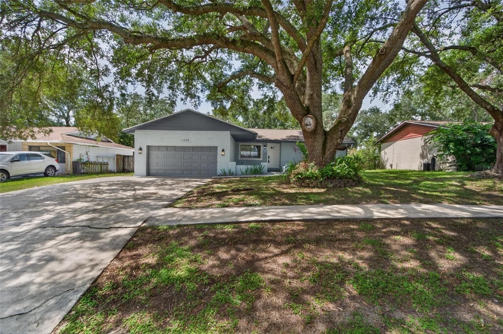 1229 OAK VALLEY DR — photo 4