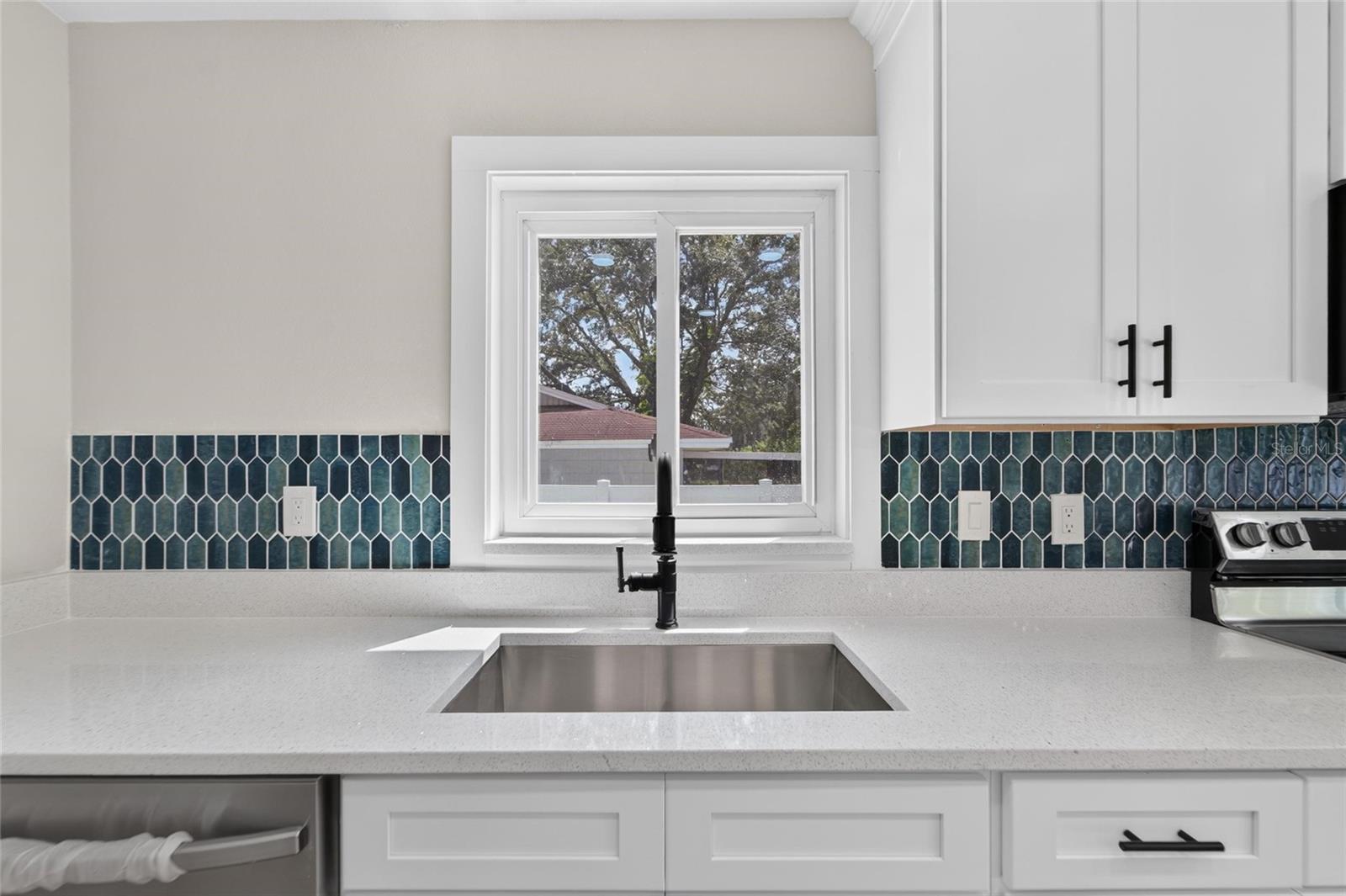 1229 OAK VALLEY DR — photo 24
