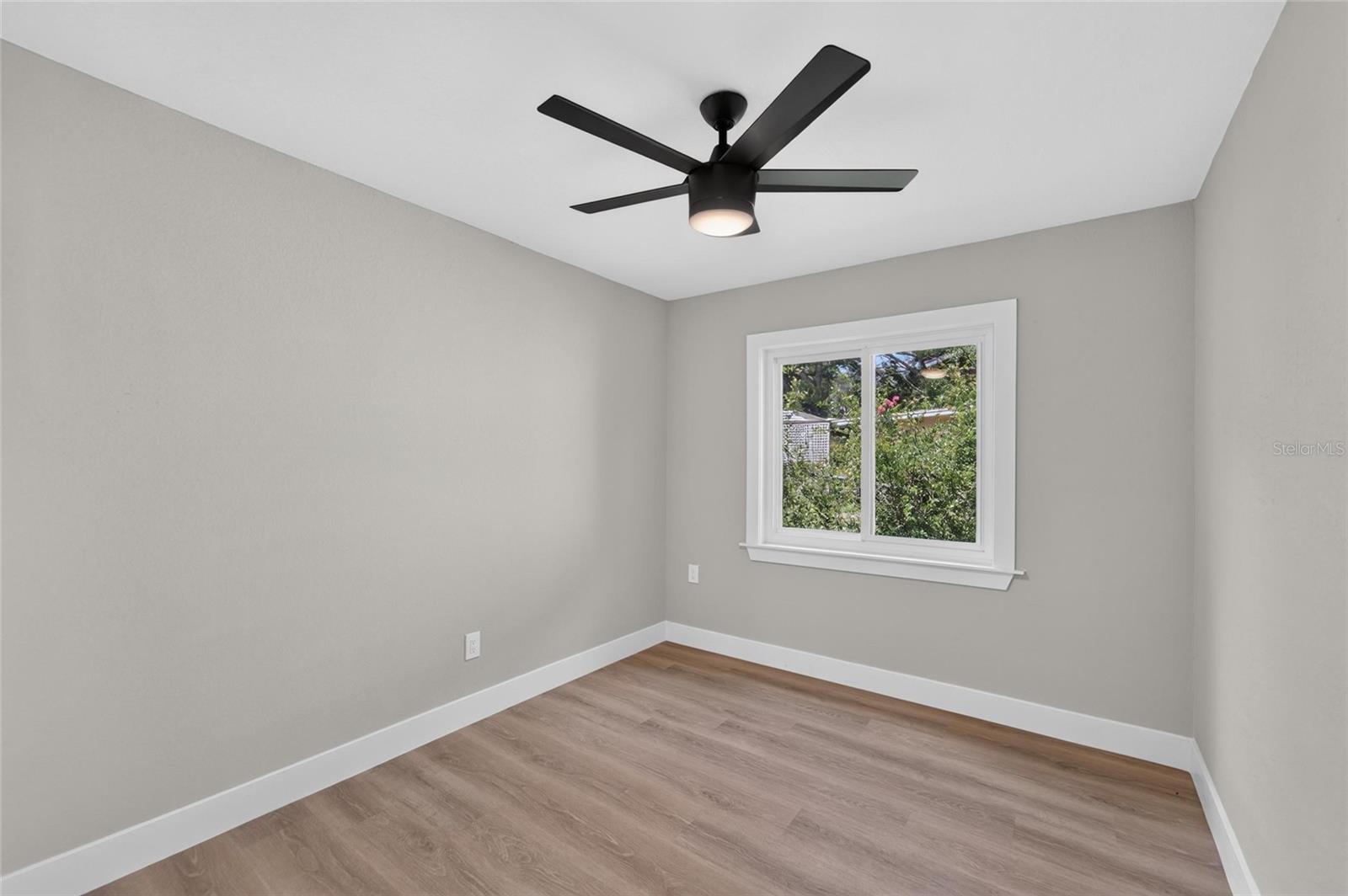 1229 OAK VALLEY DR — photo 31