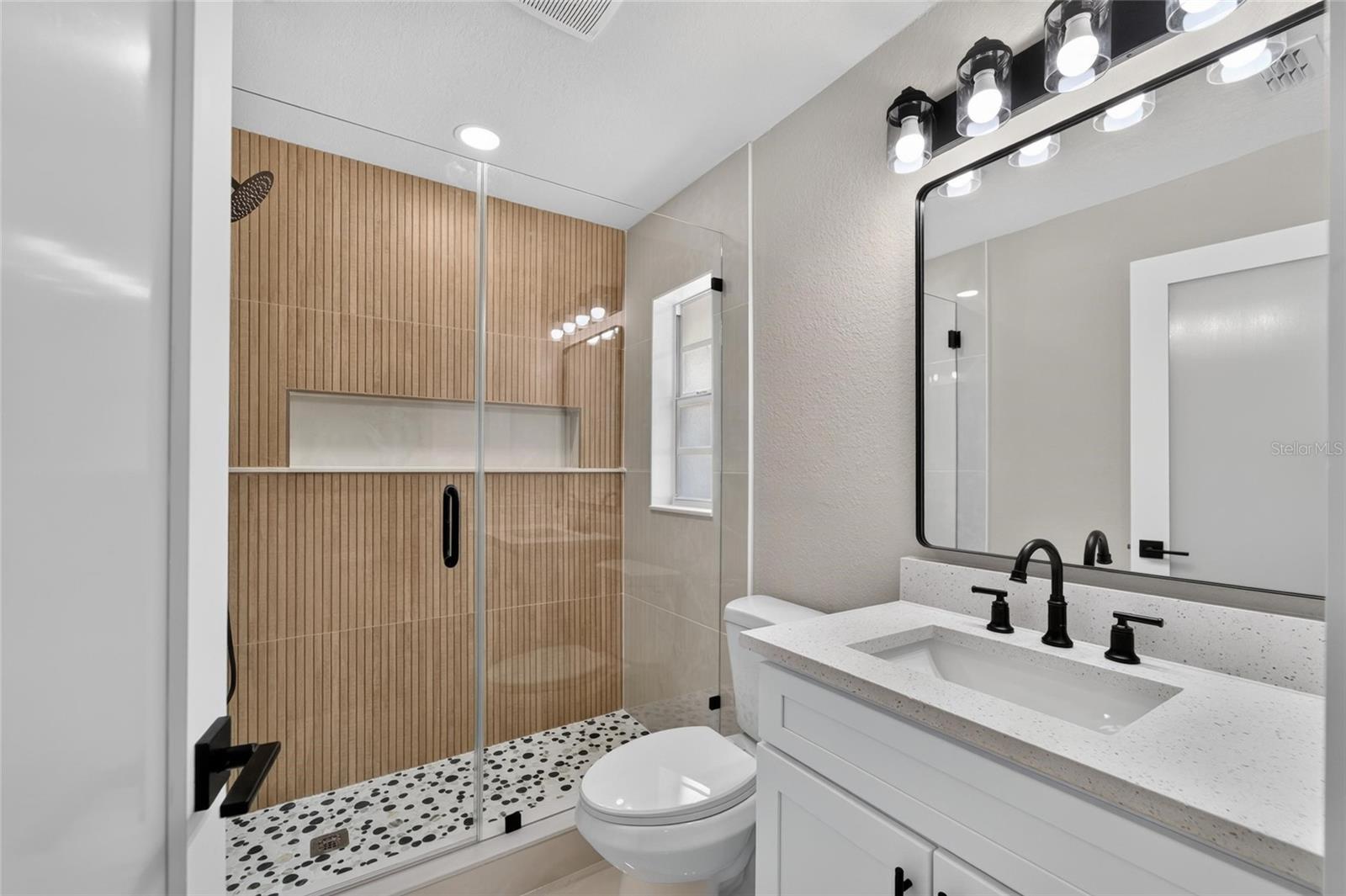 1229 OAK VALLEY DR — photo 40