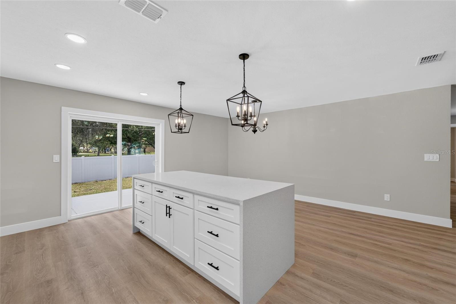 1229 OAK VALLEY DR — photo 22