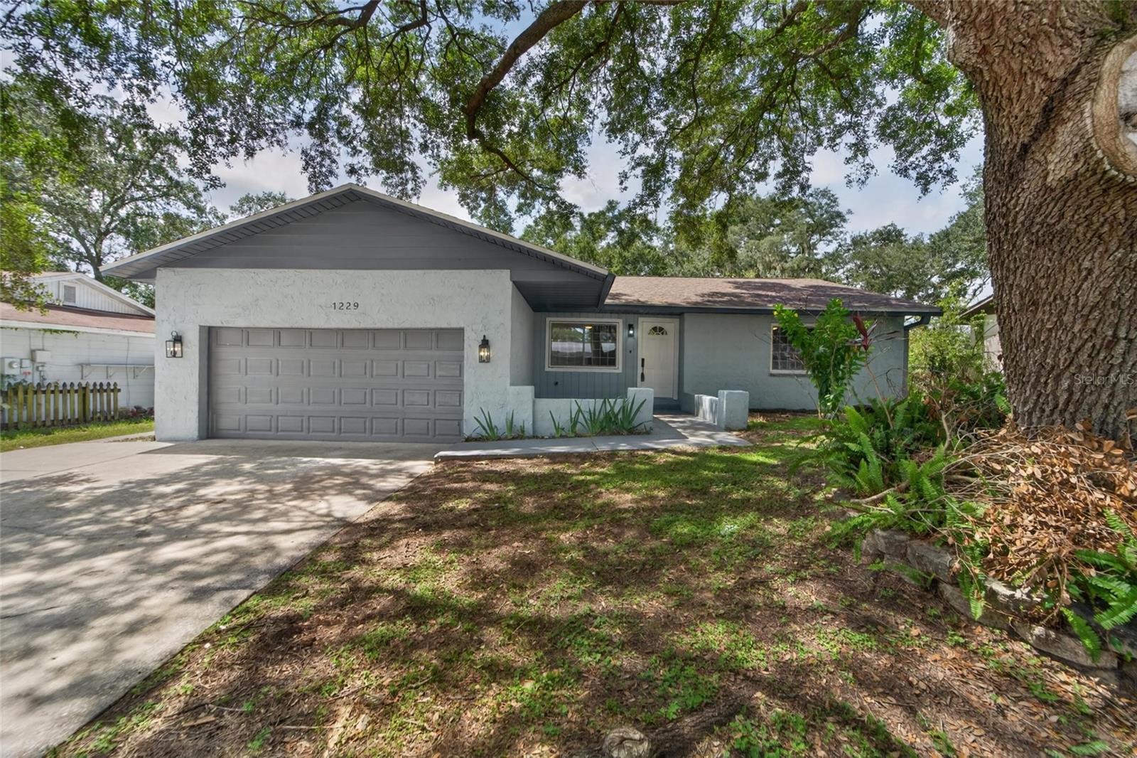 1229 OAK VALLEY DR — photo 8