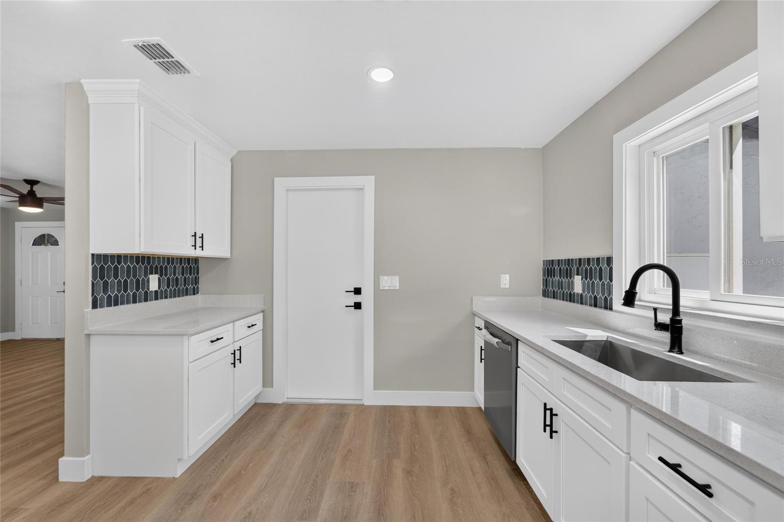 1229 OAK VALLEY DR — photo 26