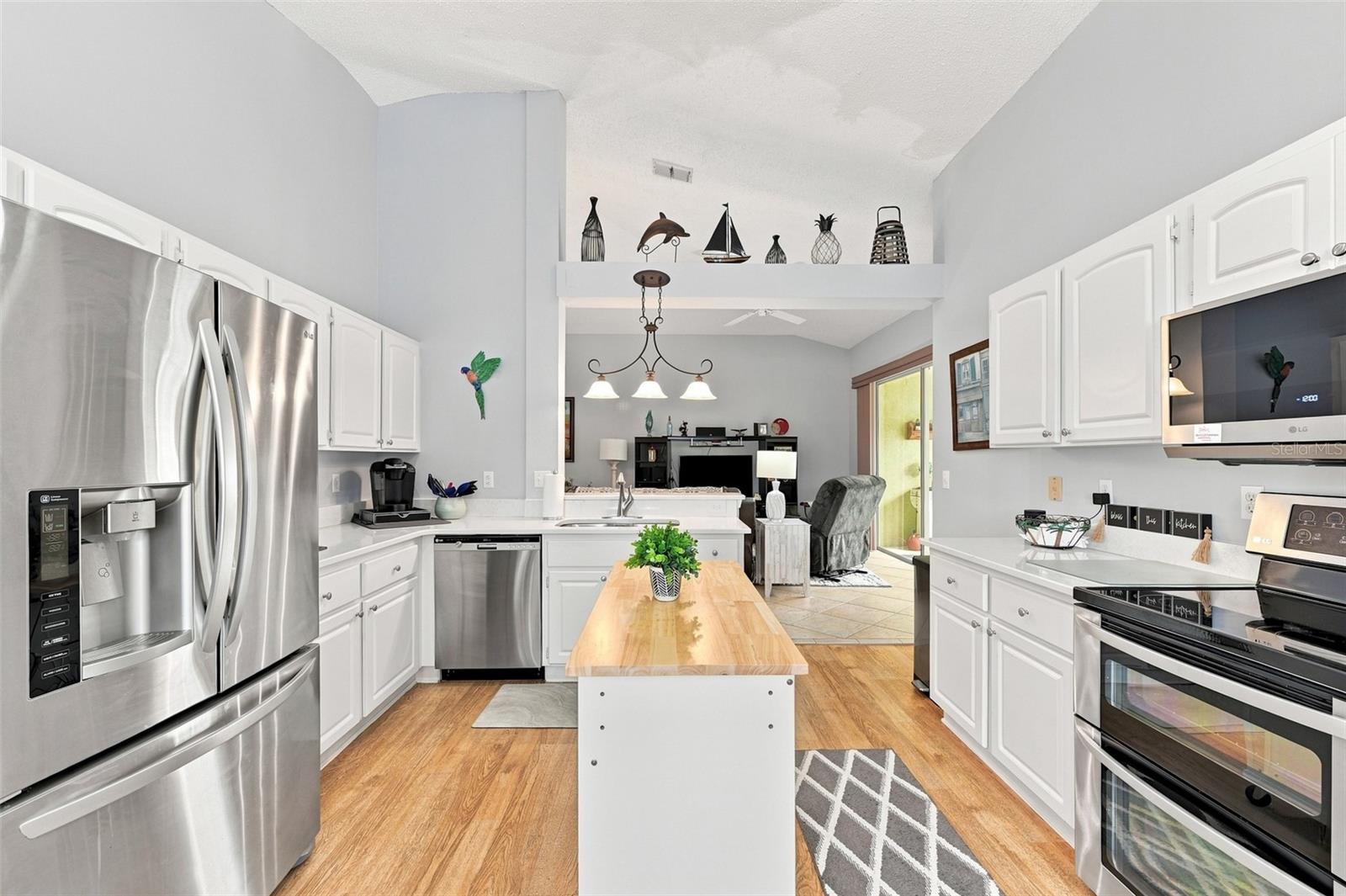 2242 W DEL WEBB BLVD — photo 12