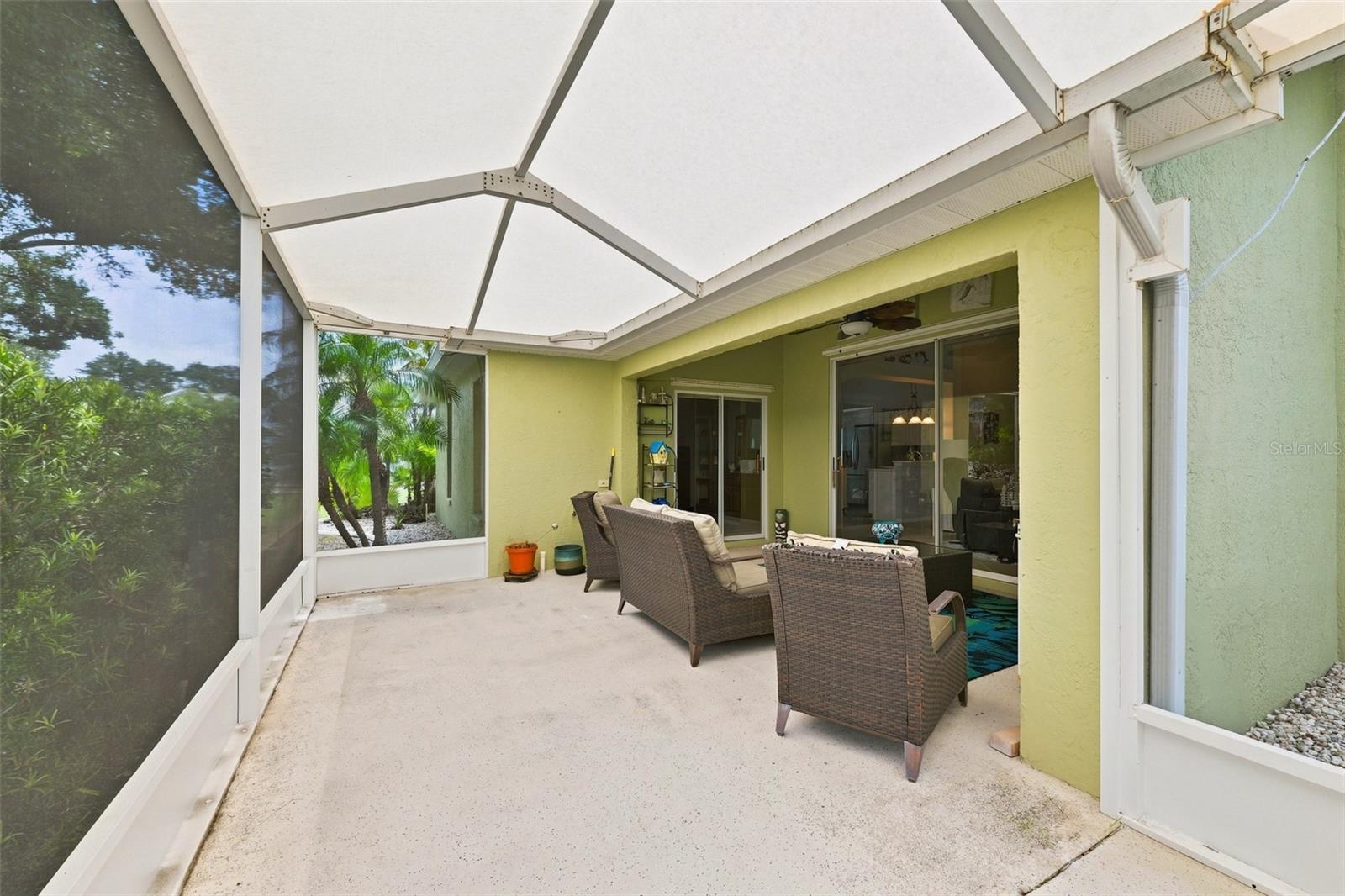 2242 W DEL WEBB BLVD — photo 39