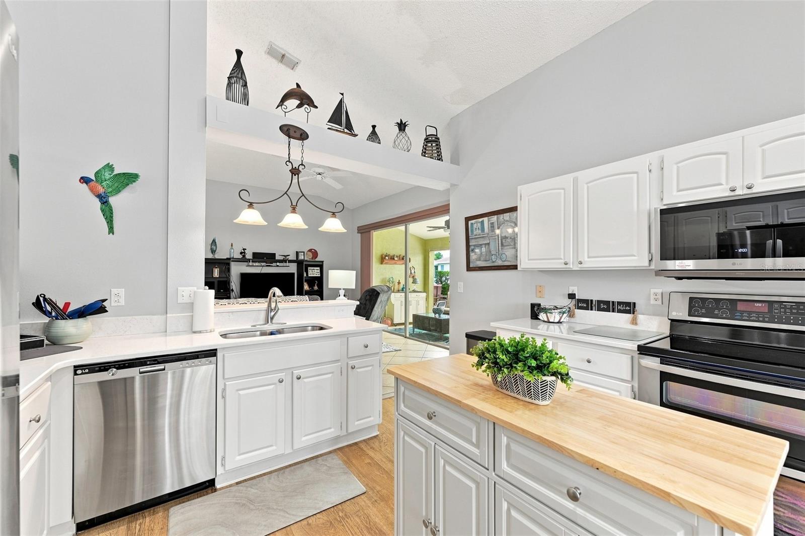 2242 W DEL WEBB BLVD — photo 13