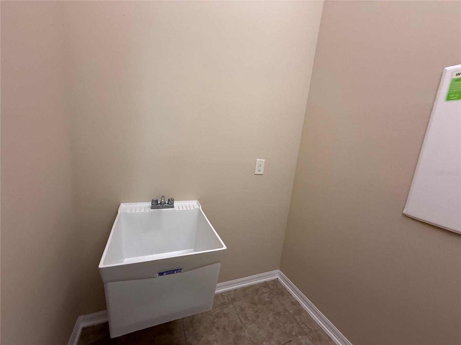10856 BREAKING ROCKS DR — photo 21