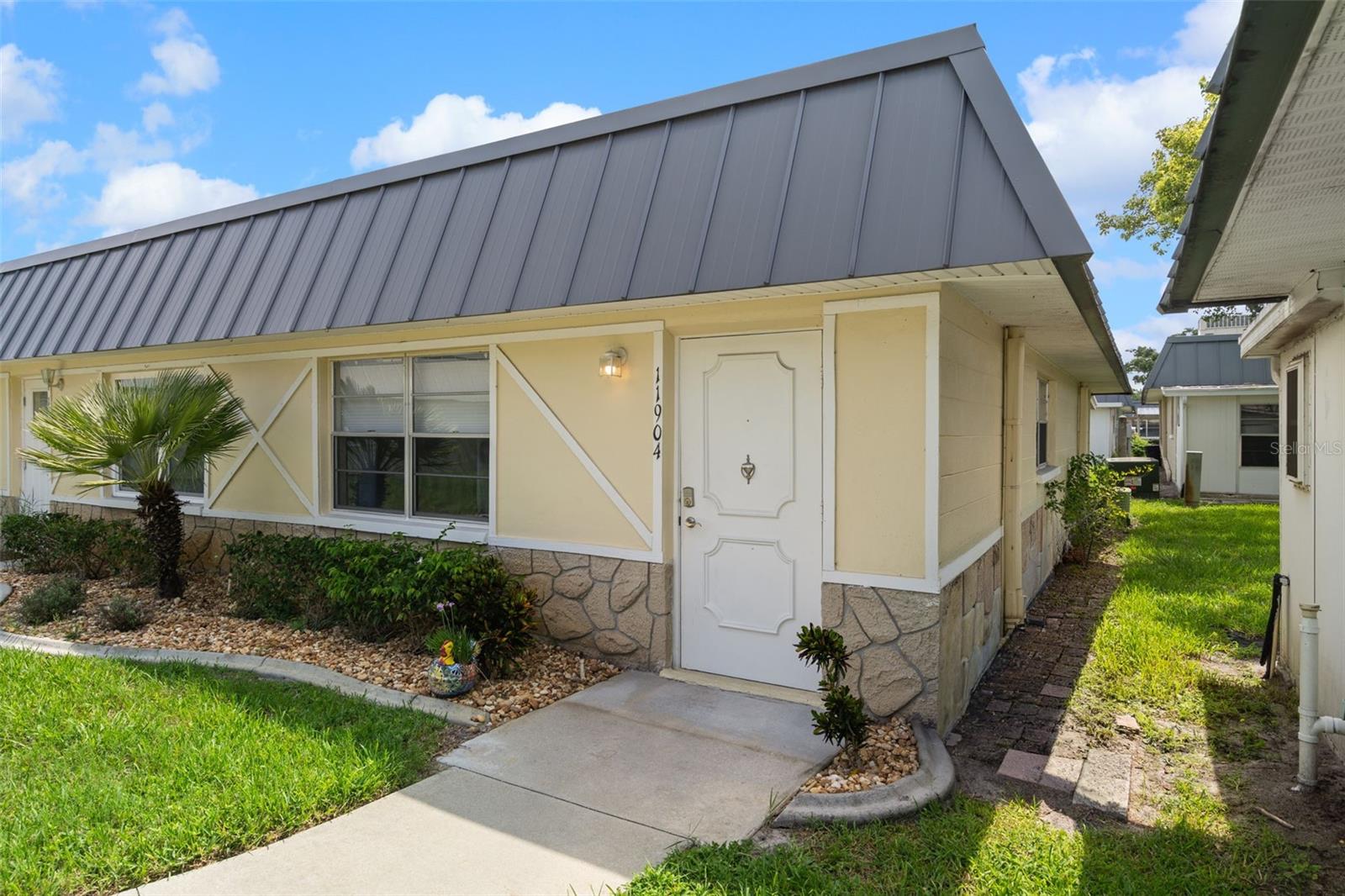 11904 BAYONET LN — photo 4