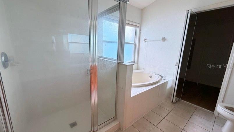 1120 VINETREE DR — photo 11