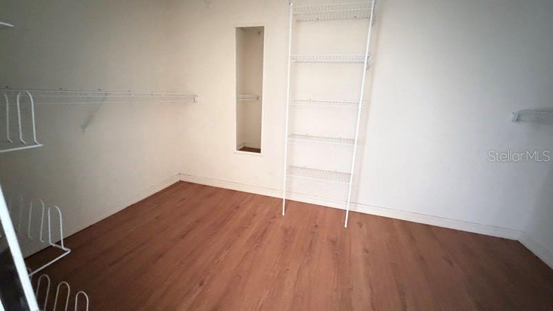 1120 VINETREE DR — photo 13