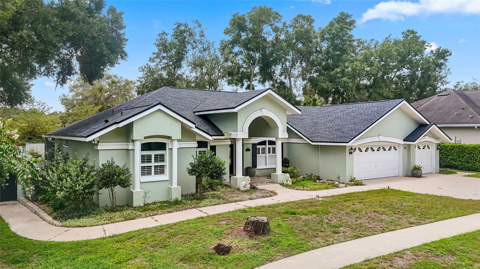 7225 RIVER FOREST LN — photo 2