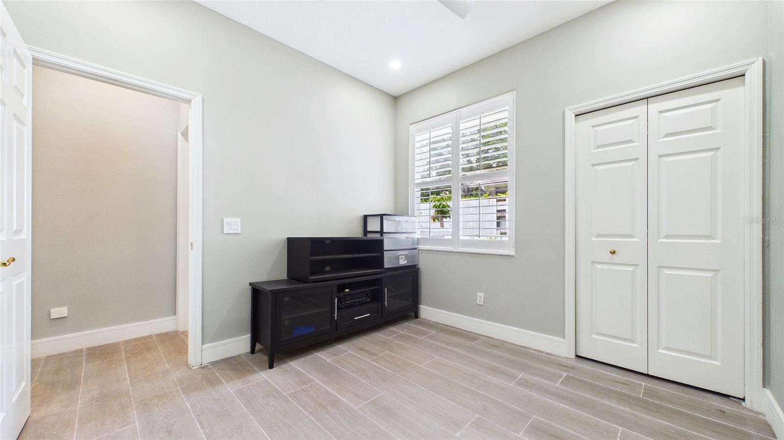 7225 RIVER FOREST LN — photo 33
