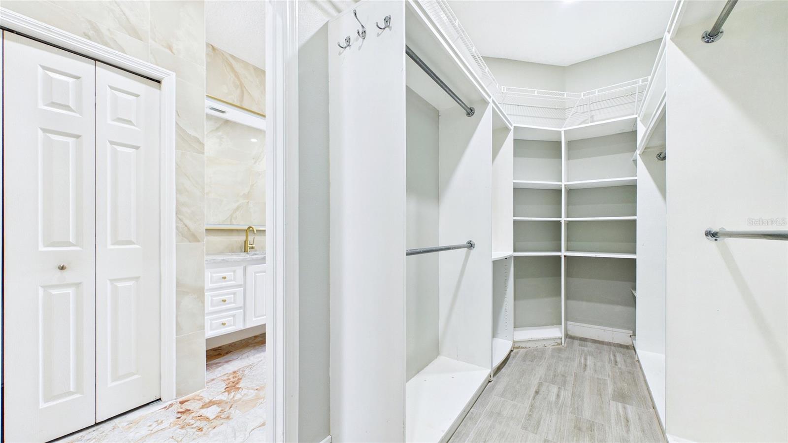 7225 RIVER FOREST LN — photo 25