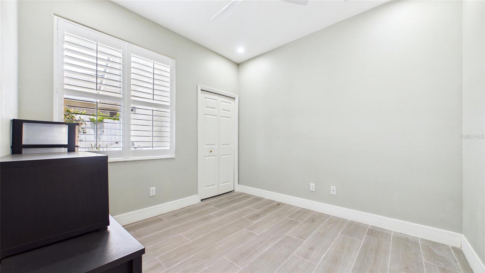 7225 RIVER FOREST LN — photo 32