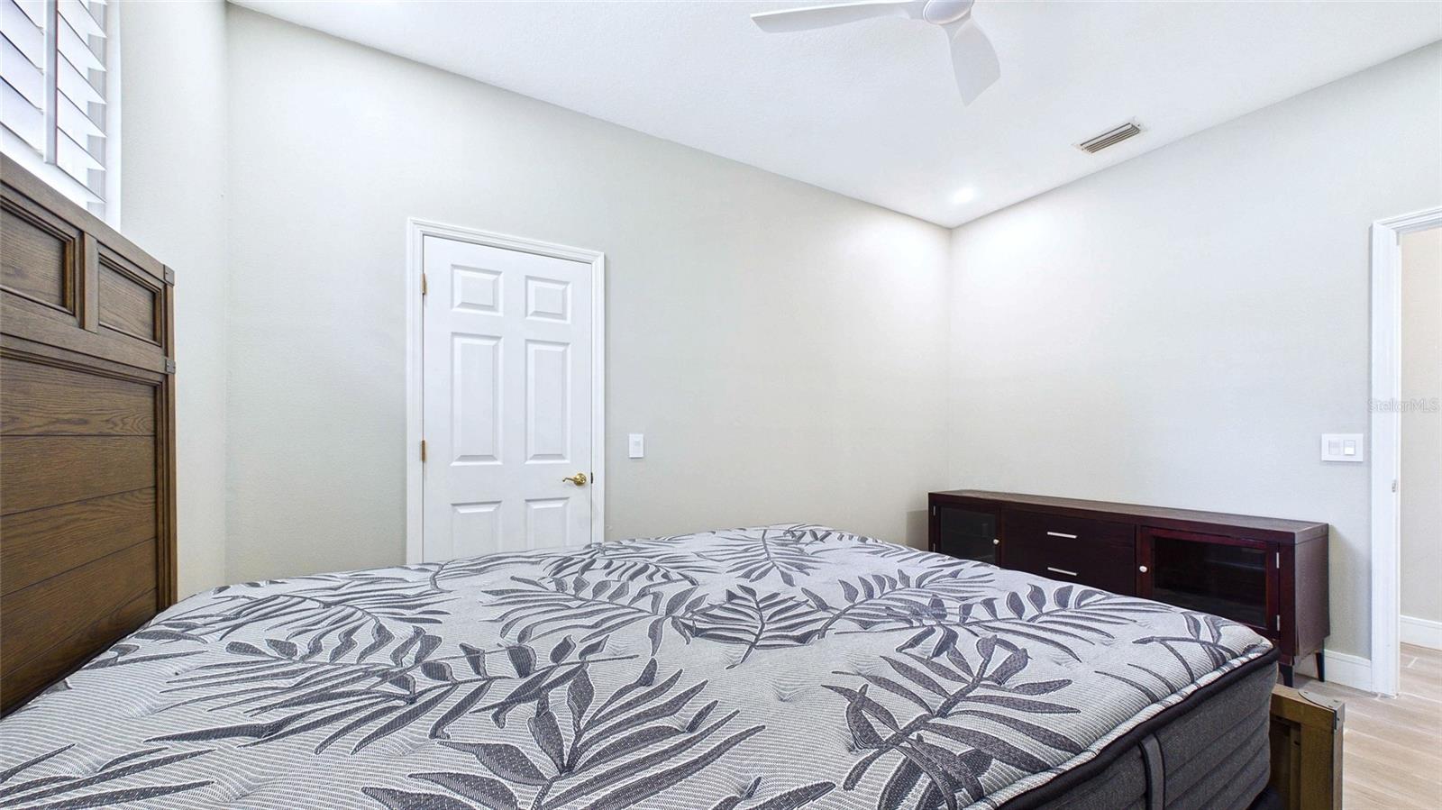 7225 RIVER FOREST LN — photo 43