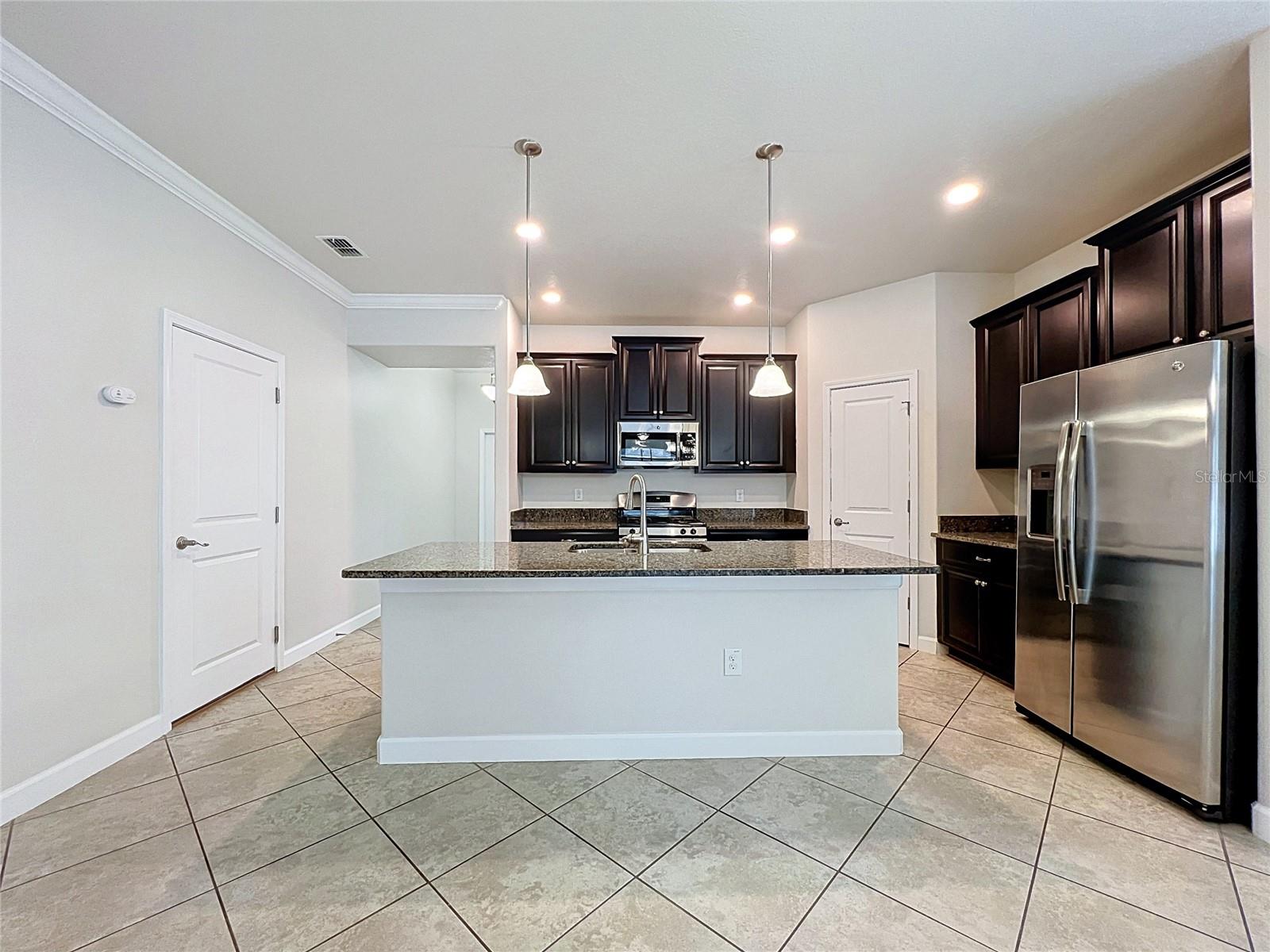 3160 CALVANO DR — photo 11
