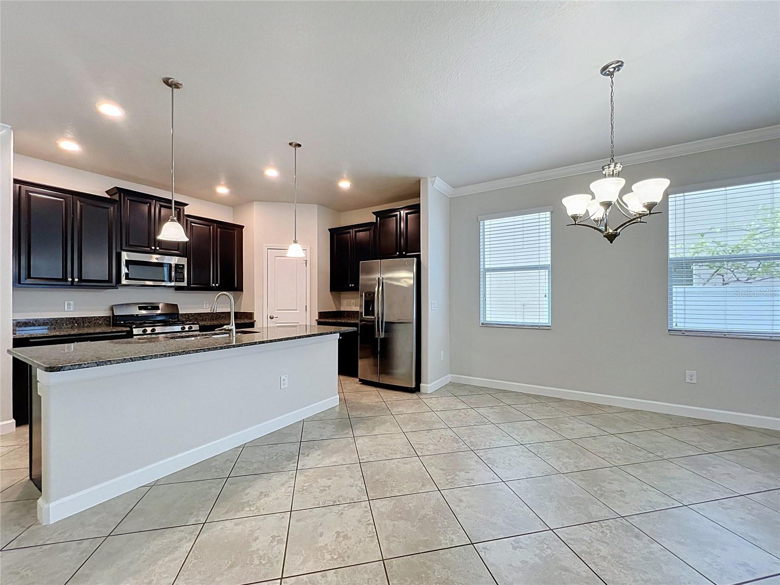3160 CALVANO DR — photo 10