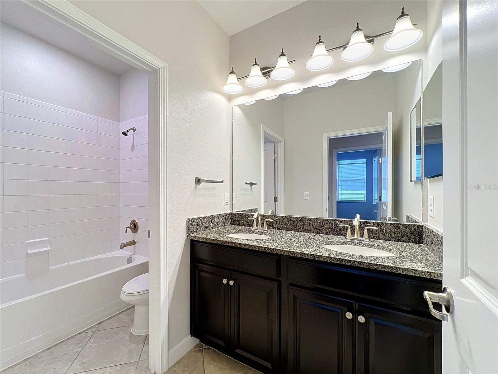3160 CALVANO DR — photo 27