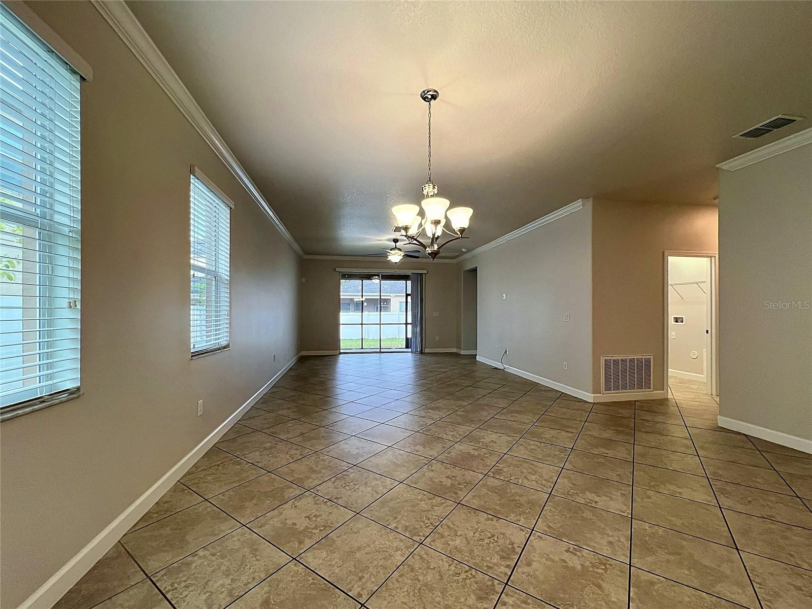 3160 CALVANO DR — photo 12