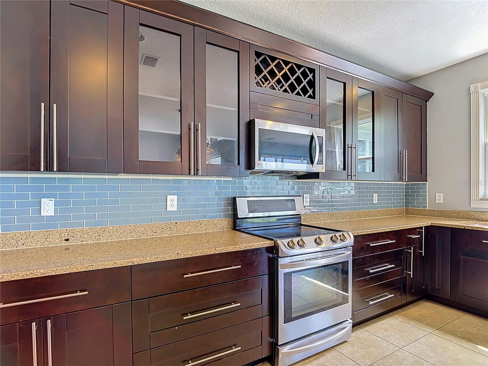 4736 POINTE O WOODS DR — photo 33