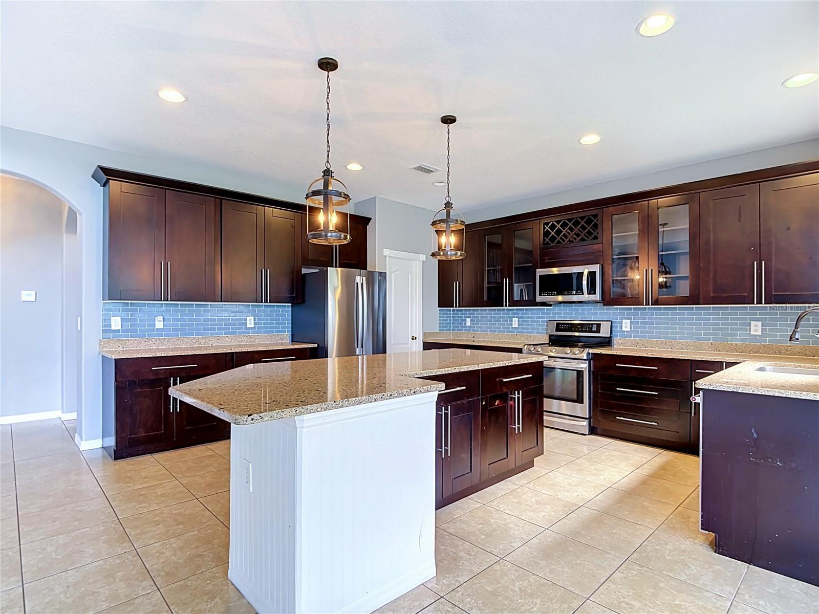 4736 POINTE O WOODS DR — photo 28