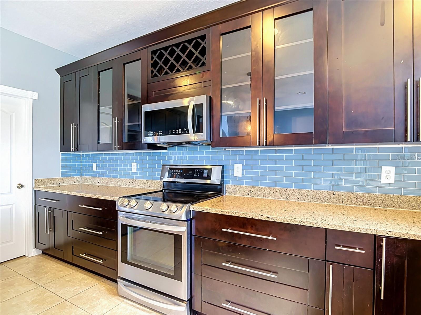 4736 POINTE O WOODS DR — photo 32