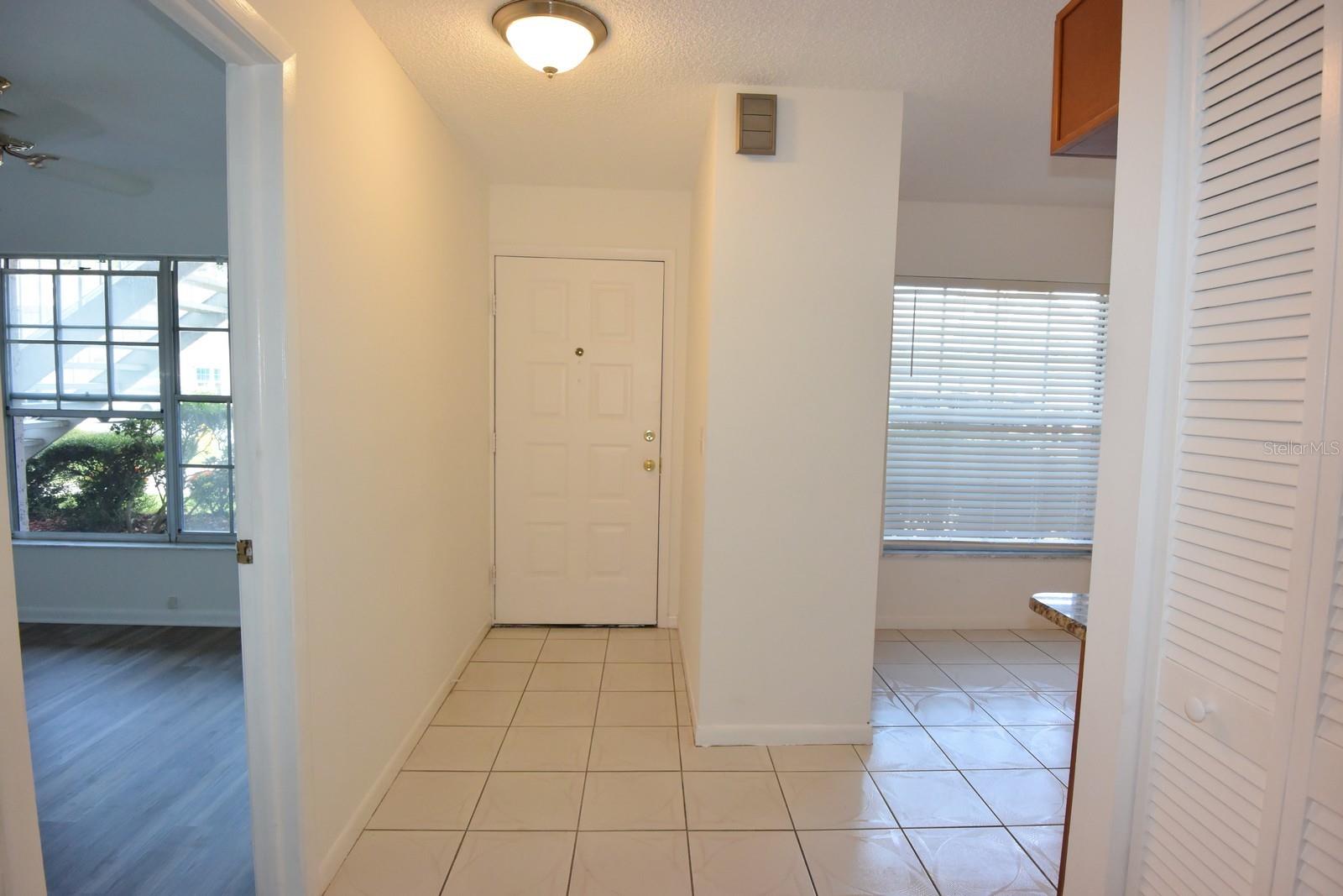 4908 MYRTLE OAK DR #12 — photo 4