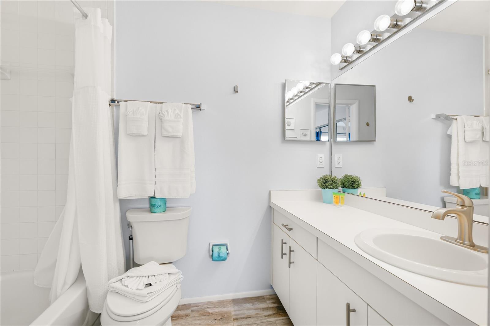 6250 HOLMES BLVD #24 — photo 15