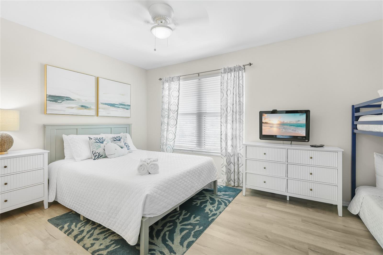 6250 HOLMES BLVD #24 — photo 16