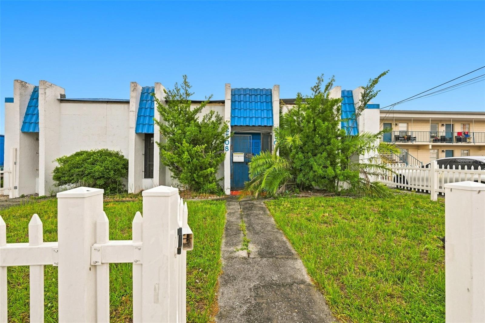 2508 W TAMPA BAY BLVD — photo 2
