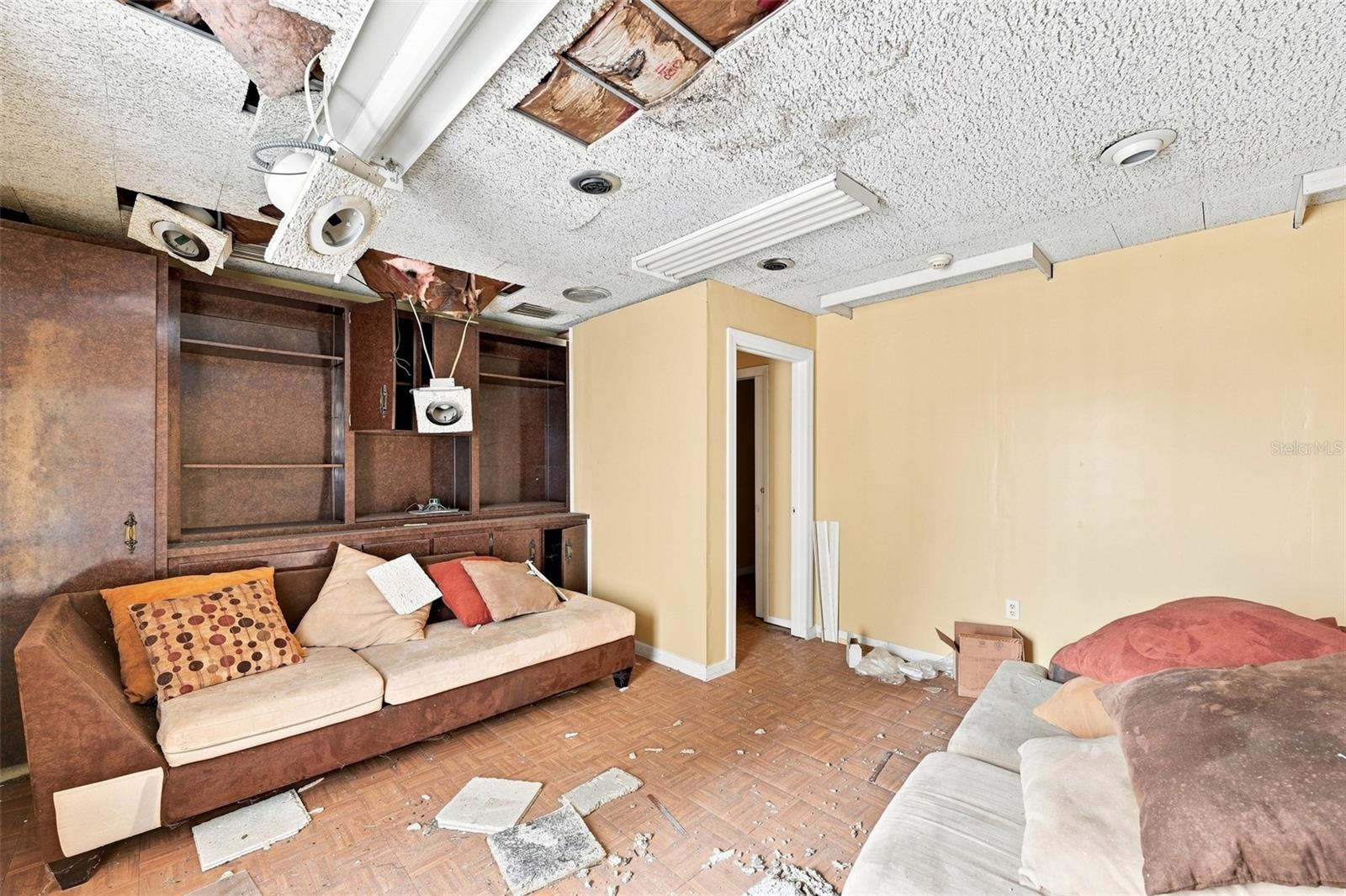 2508 W TAMPA BAY BLVD — photo 10