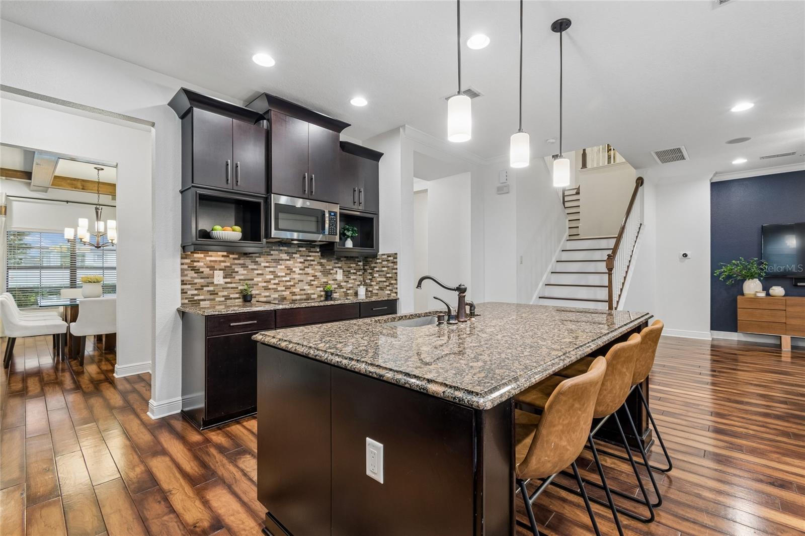 1657 FEATHER GRASS LOOP — photo 17