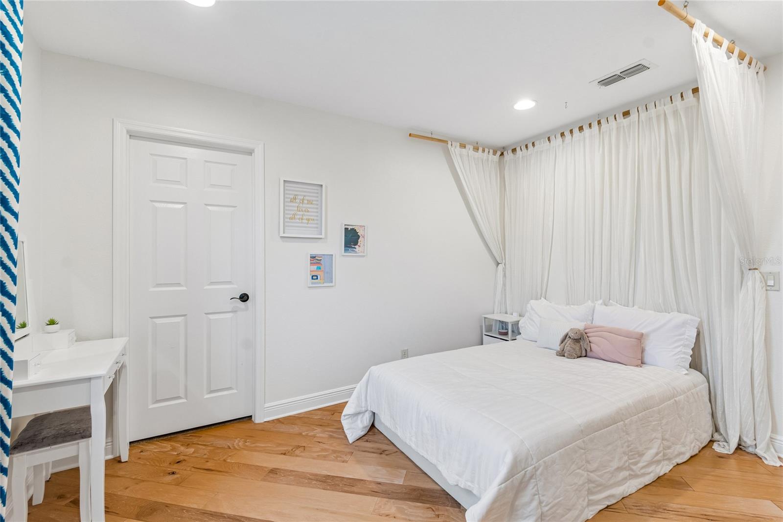 1657 FEATHER GRASS LOOP — photo 60
