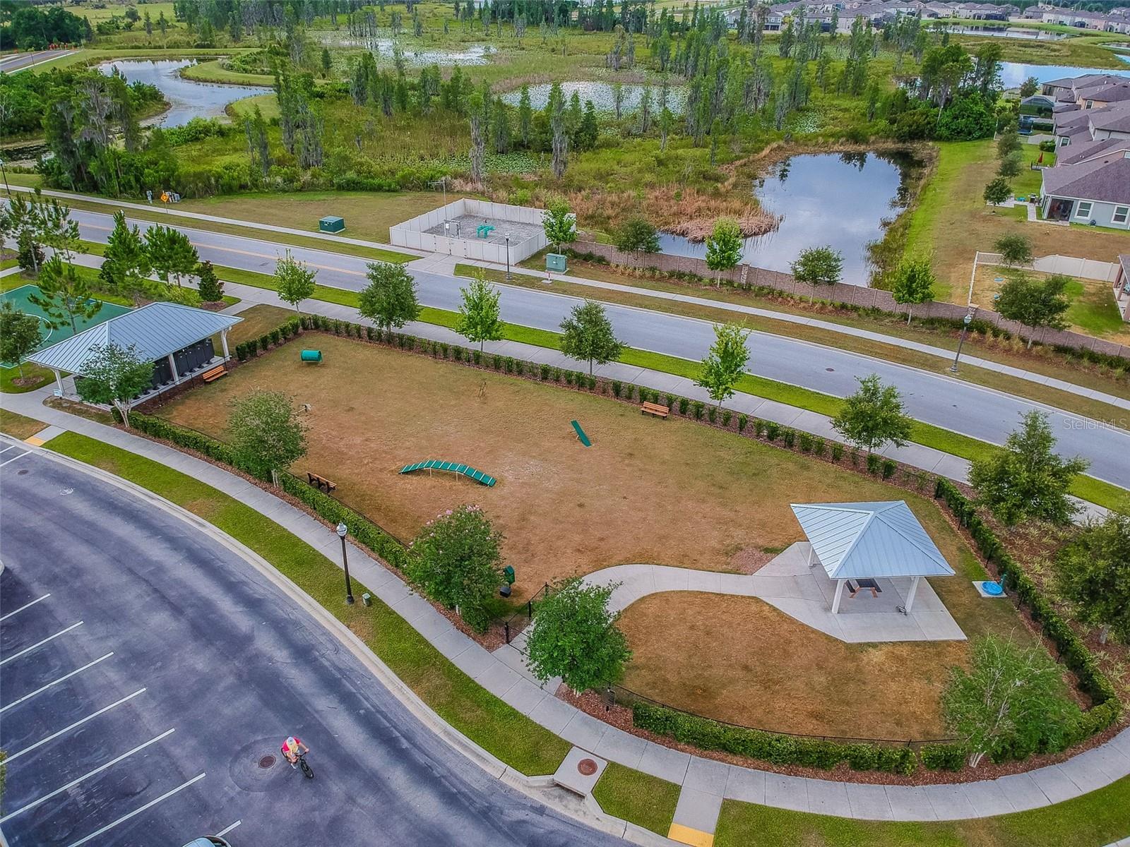 1657 FEATHER GRASS LOOP — photo 91