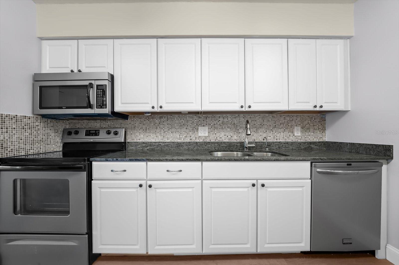 868 BAYWAY BLVD #307 — photo 7