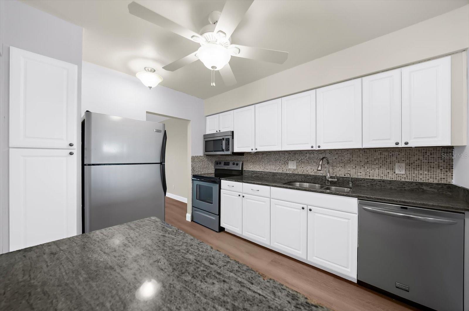 868 BAYWAY BLVD #307 — photo 8
